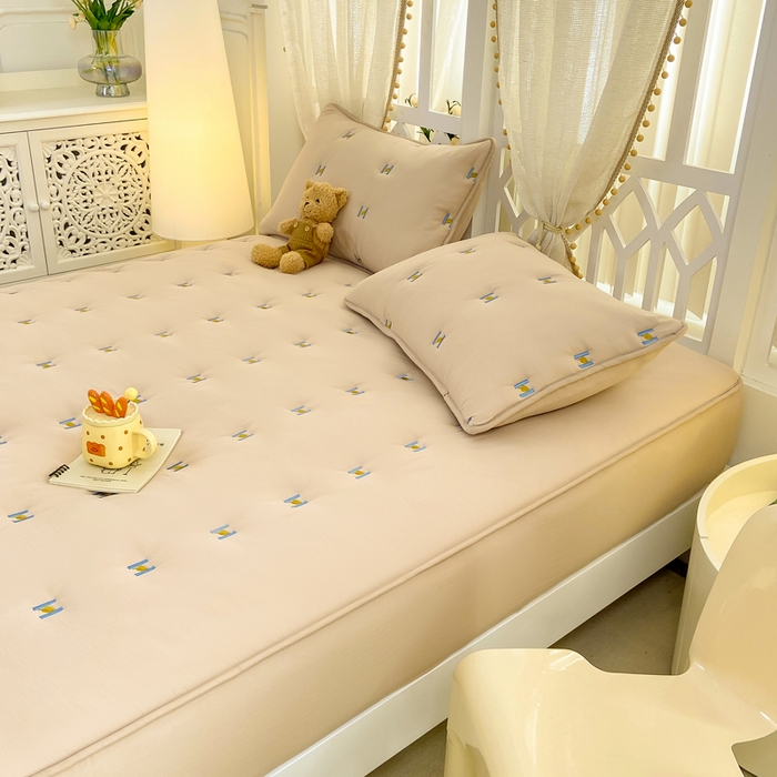 91家纺网 家纺一手货源 找家纺 安逸恋 2025新款简约新疆棉花单床笠床笠单件单品床笠 卡其