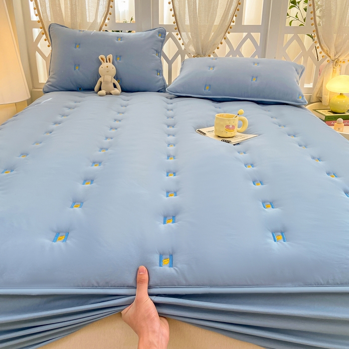 91家纺网 家纺一手货源 找家纺 安逸恋 2025新款简约新疆棉花单床笠床笠单件单品床笠 深蓝