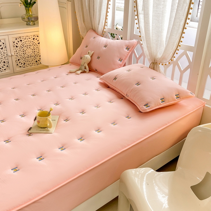 91家纺网 家纺一手货源 找家纺 安逸恋 2025新款简约新疆棉花单床笠床笠单件单品床笠 玉色