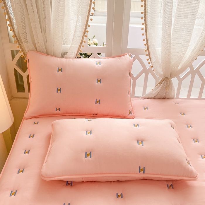 91家纺网 家纺一手货源 找家纺 安逸恋 2025新款简约新疆棉花单床笠床笠单件单品床笠 玉色