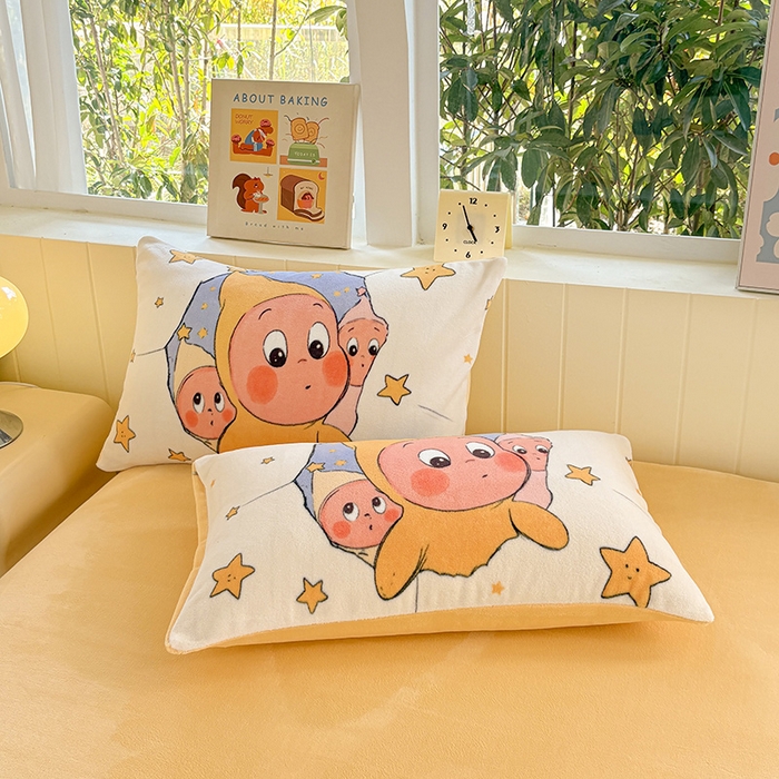 91家纺网 家纺一手货源 找家纺 ds生活馆 2025新款大版高克重双面牛奶绒四件套 探头星人