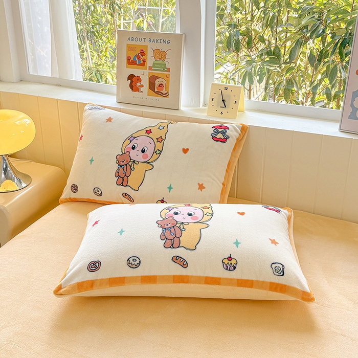 91家纺网 家纺一手货源 找家纺 ds生活馆 2025新款大版高克重双面牛奶绒四件套 小熊星人