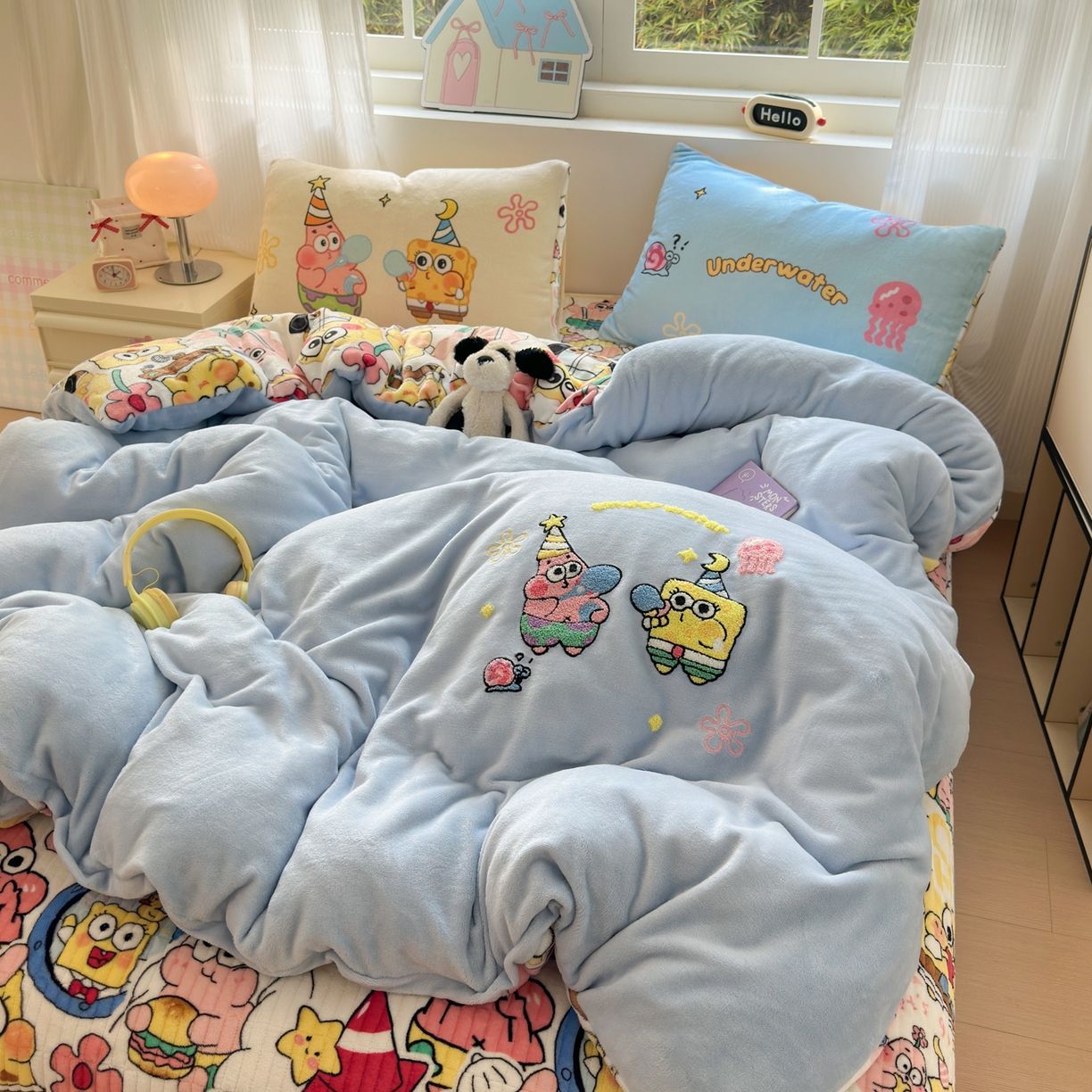 91家纺网 家纺一手货源 找家纺 （总）一霖家纺 2025新款高克重牛奶绒床盖款毛巾绣四件套