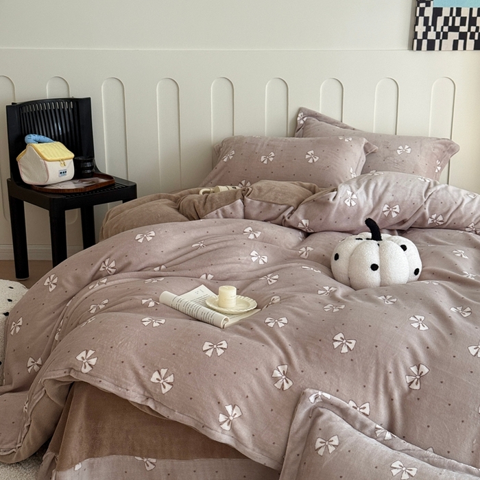 91家纺网 家纺一手货源 找家纺 （总）于果 2025新款牛奶绒印花四件套