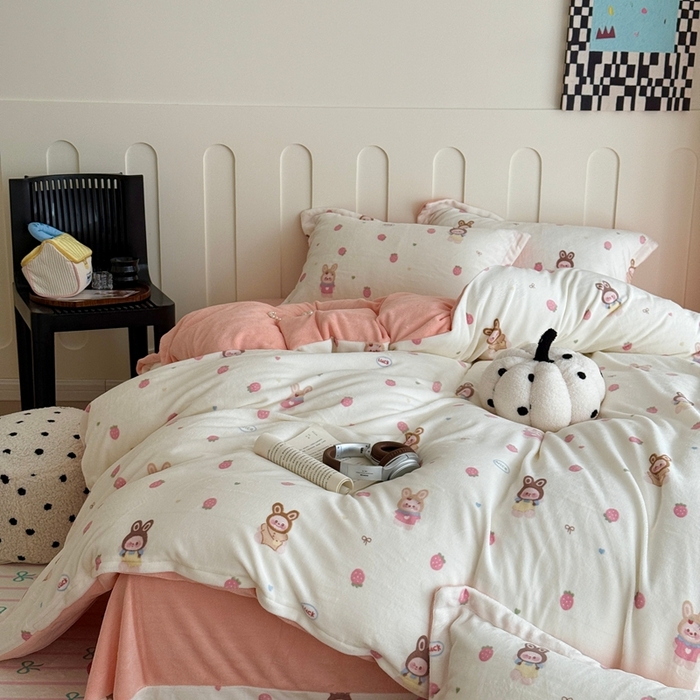 91家纺网 家纺一手货源 找家纺 （总）于果 2025新款牛奶绒印花四件套