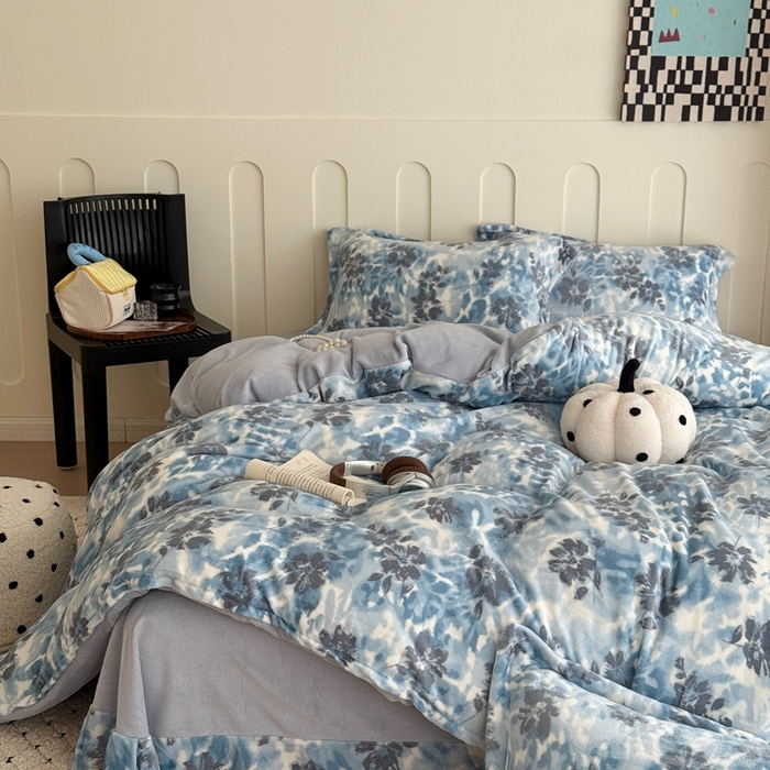 91家纺网 家纺一手货源 找家纺 （总）于果 2025新款牛奶绒印花四件套