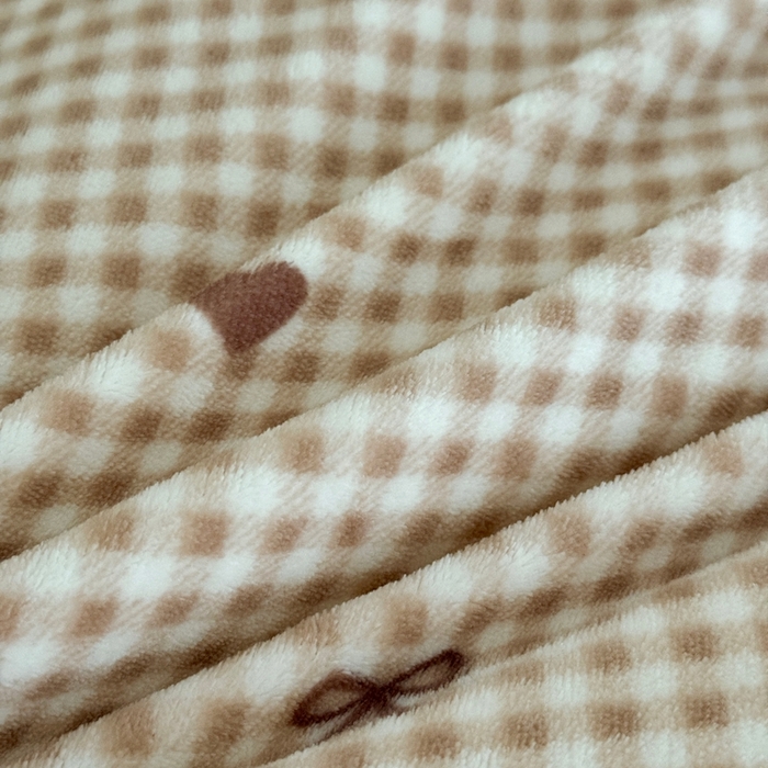 91家纺网 家纺一手货源 找家纺 于果 2025新款牛奶绒印花四件套 格子咖