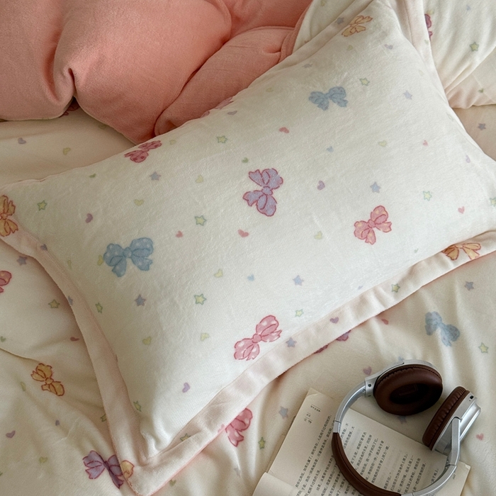 91家纺网 家纺一手货源 找家纺 于果 2025新款牛奶绒印花四件套 蝴蝶星空