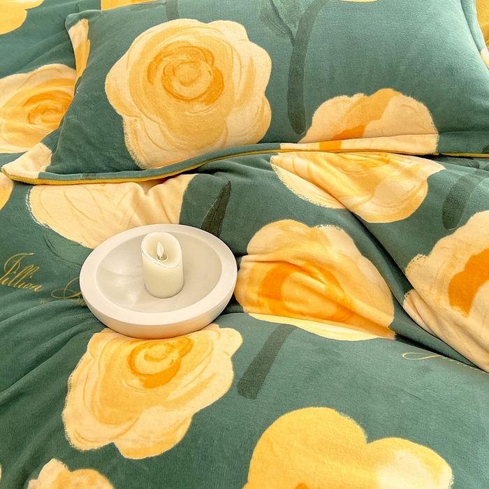 91家纺网 家纺一手货源 找家纺 于果 2025新款牛奶绒印花四件套 花如梦-绿