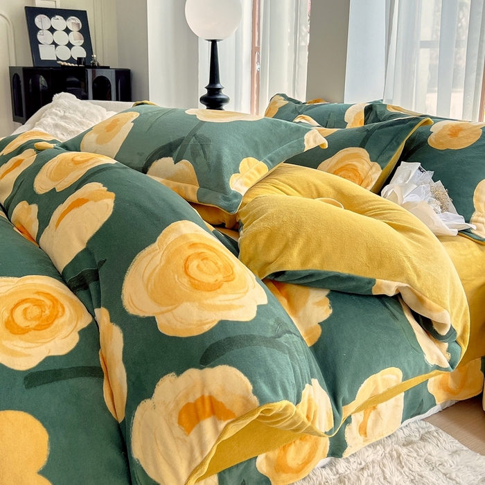 91家纺网 家纺一手货源 找家纺 于果 2025新款牛奶绒印花四件套 花如梦-绿