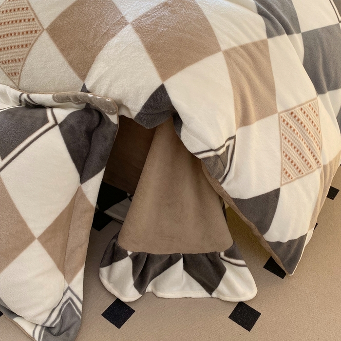 91家纺网 家纺一手货源 找家纺 于果 2025新款牛奶绒印花四件套 几何空间-灰