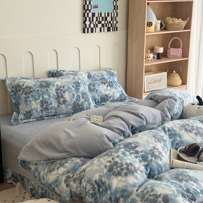 91家纺网 家纺一手货源 找家纺 于果 2025新款牛奶绒印花四件套 浪漫花语-绿