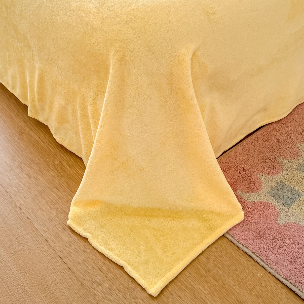 91家纺网 家纺一手货源 找家纺 浩诚 2025秋冬新款高克重牛奶绒大版卡通四件套 轻松一刻