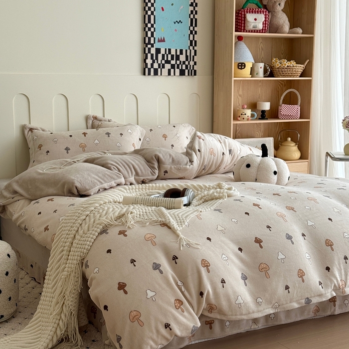 91家纺网 家纺一手货源 找家纺 于果 2025新款牛奶绒印花四件套 蘑菇