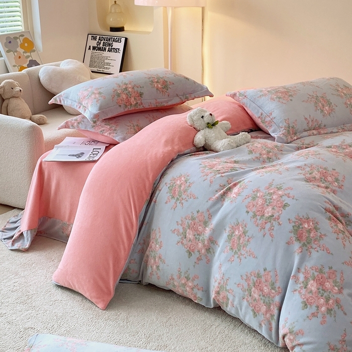 91家纺网 家纺一手货源 找家纺 于果 2025新款牛奶绒印花四件套 欧风花影