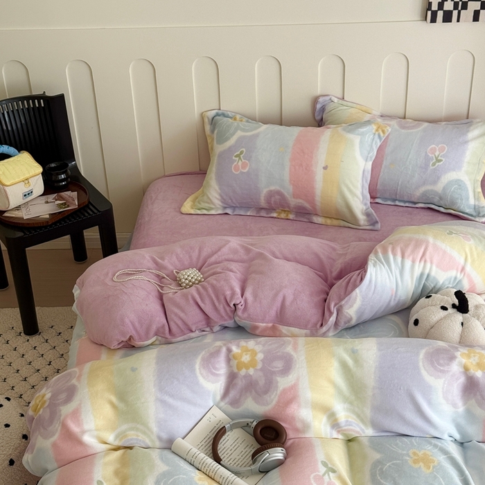 91家纺网 家纺一手货源 找家纺 于果 2025新款牛奶绒印花四件套 七彩花梦