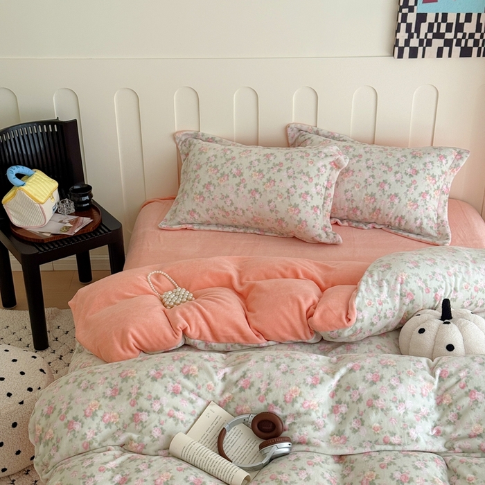 91家纺网 家纺一手货源 找家纺 于果 2025新款牛奶绒印花四件套 温馨花语-绿