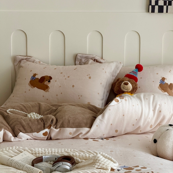 91家纺网 家纺一手货源 找家纺 于果 2025新款牛奶绒印花四件套 幸福伴侣