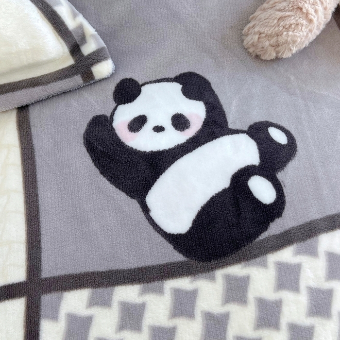 91家纺网 家纺一手货源 找家纺 于果 2025新款牛奶绒印花四件套 熊猫皮皮