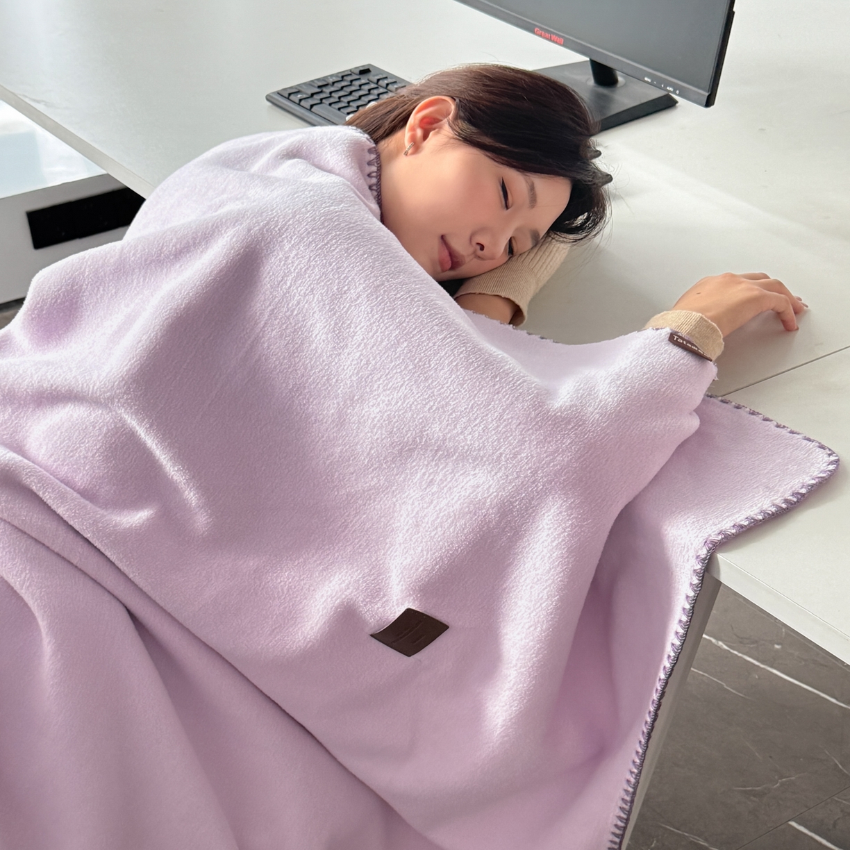 91家纺网 家纺一手货源 找家纺 金喜 2025新款双面仿羊绒多功能毯盖毯 毯子毛毯 香芋紫