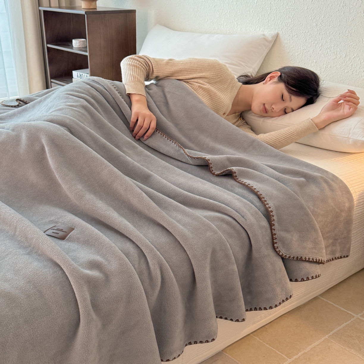 91家纺网 家纺一手货源 找家纺 金喜 2025新款双面仿羊绒多功能毯盖毯 毯子毛毯 气质灰