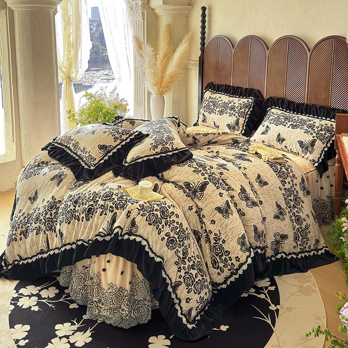 91家纺网 家纺一手货源 找家纺 虹星家纺 2025新款雕花牛奶绒床裙三件套-花溪系列 花溪-米黄