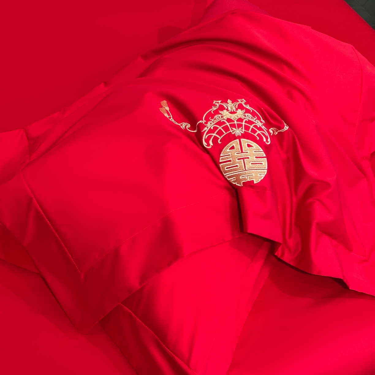 91家纺网 家纺一手货源 找家纺 （总）金喜 2025新款婚庆刺绣四件套