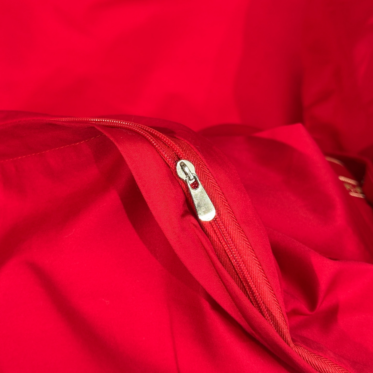 91家纺网 家纺一手货源 找家纺 金喜 2025新款婚庆刺绣四件套 百年好合-红