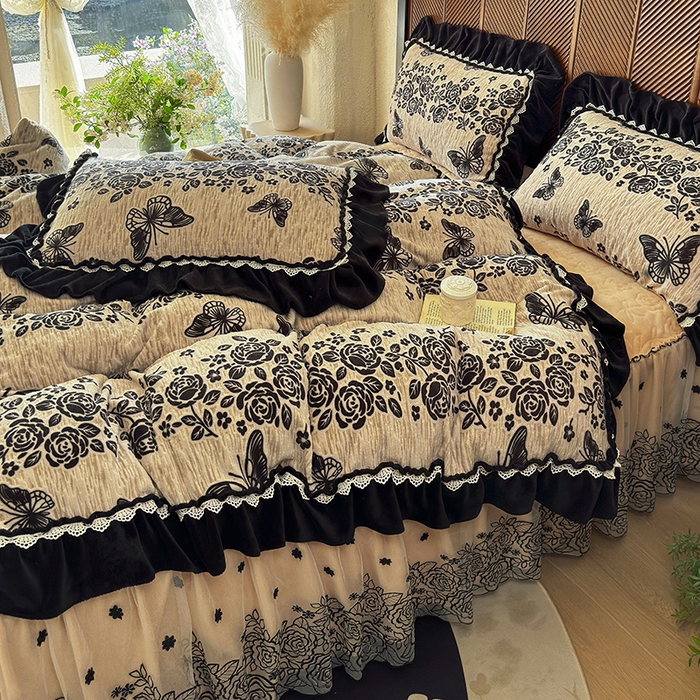 91家纺网 家纺一手货源 找家纺 （总）虹星家纺 2025新款雕花牛奶绒床裙四件套-花溪系列