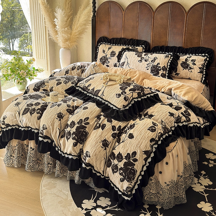 91家纺网 家纺一手货源 找家纺 虹星家纺 2025新款雕花牛奶绒床裙四件套-花溪系列 花溪-奶油黄