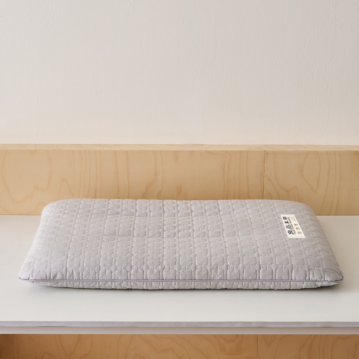 91家纺网 家纺一手货源 找家纺 乐可 2025新款良品本草荞麦枕枕头枕芯 良品本草荞麦枕-灰