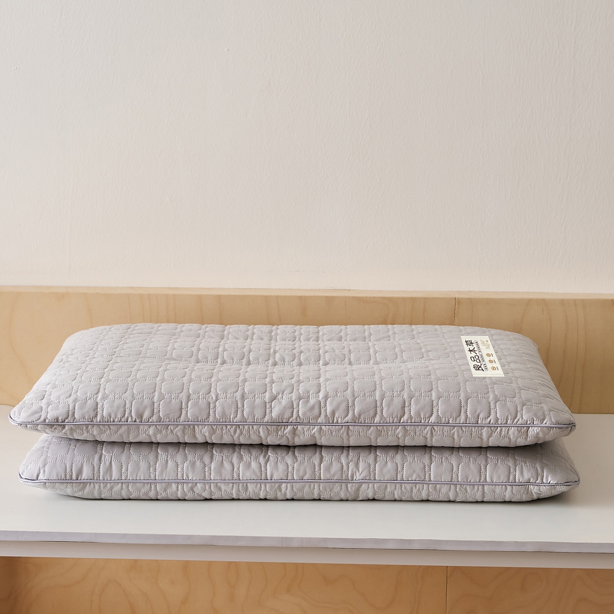 91家纺网 家纺一手货源 找家纺 乐可 2025新款良品本草荞麦枕枕头枕芯 良品本草荞麦枕-灰