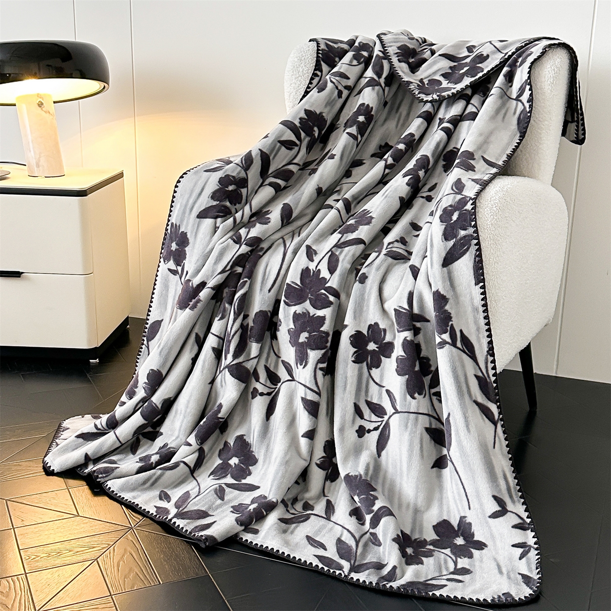 91家纺网 家纺一手货源 找家纺 （总）安力森/诚臻酒店用品 2025新款天竺绒数码印花轻奢盖毯