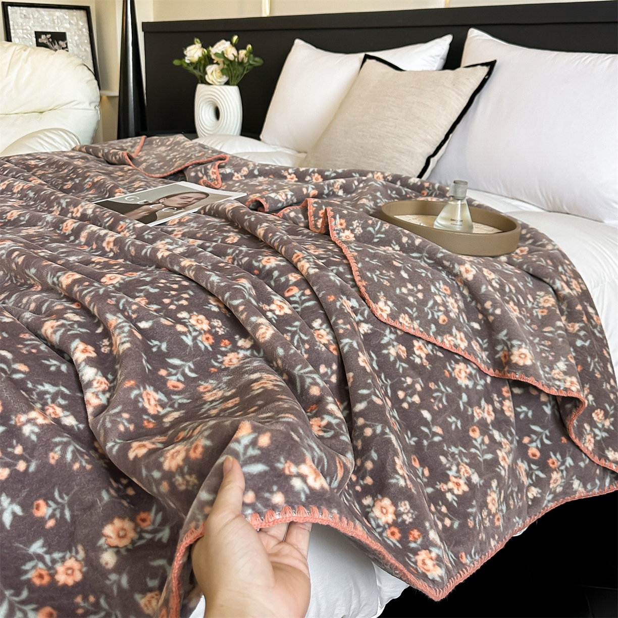 91家纺网 家纺一手货源 找家纺 （总）安力森/诚臻酒店用品 2025新款天竺绒数码印花轻奢盖毯