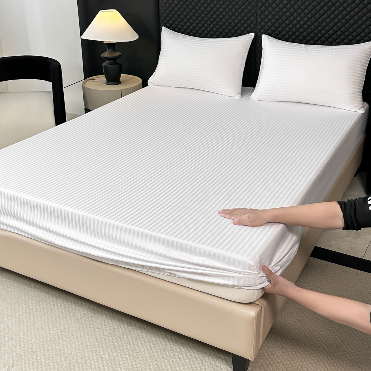 91家纺网 家纺一手货源 找家纺 安力森/诚臻酒店用品 2025新款酒店布草床单高支高密缎条款床笠三件套月子中心养老院机构专用床品 纯白