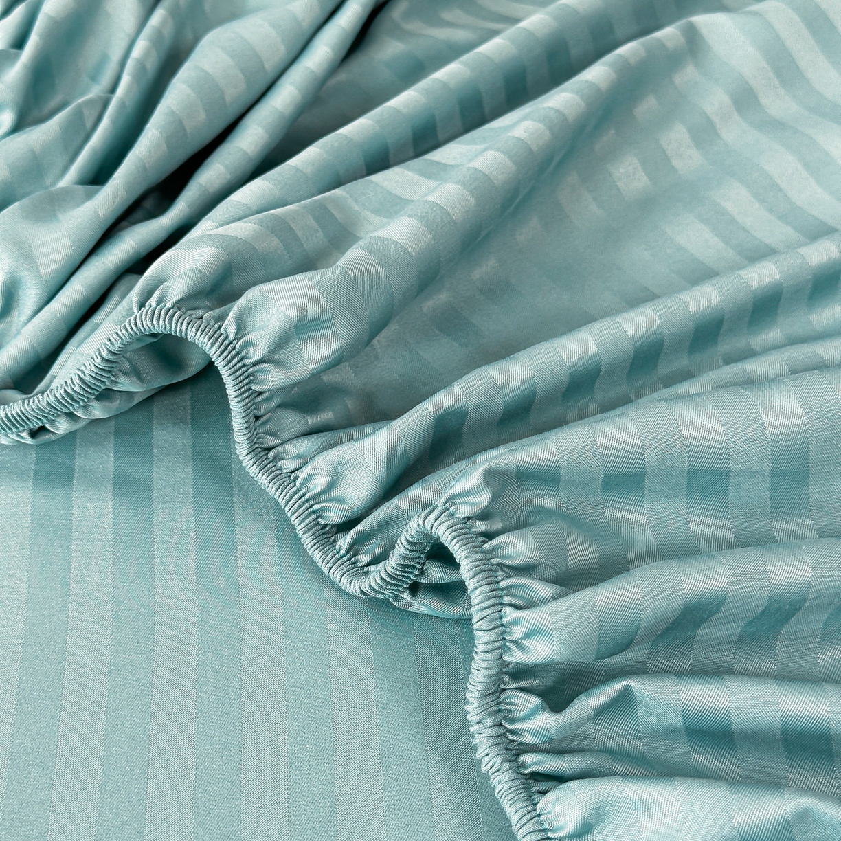 91家纺网 家纺一手货源 找家纺 安力森/诚臻酒店用品 2025新款酒店布草床单高支高密缎条款床笠三件套月子中心养老院机构专用床品 迪弗蓝