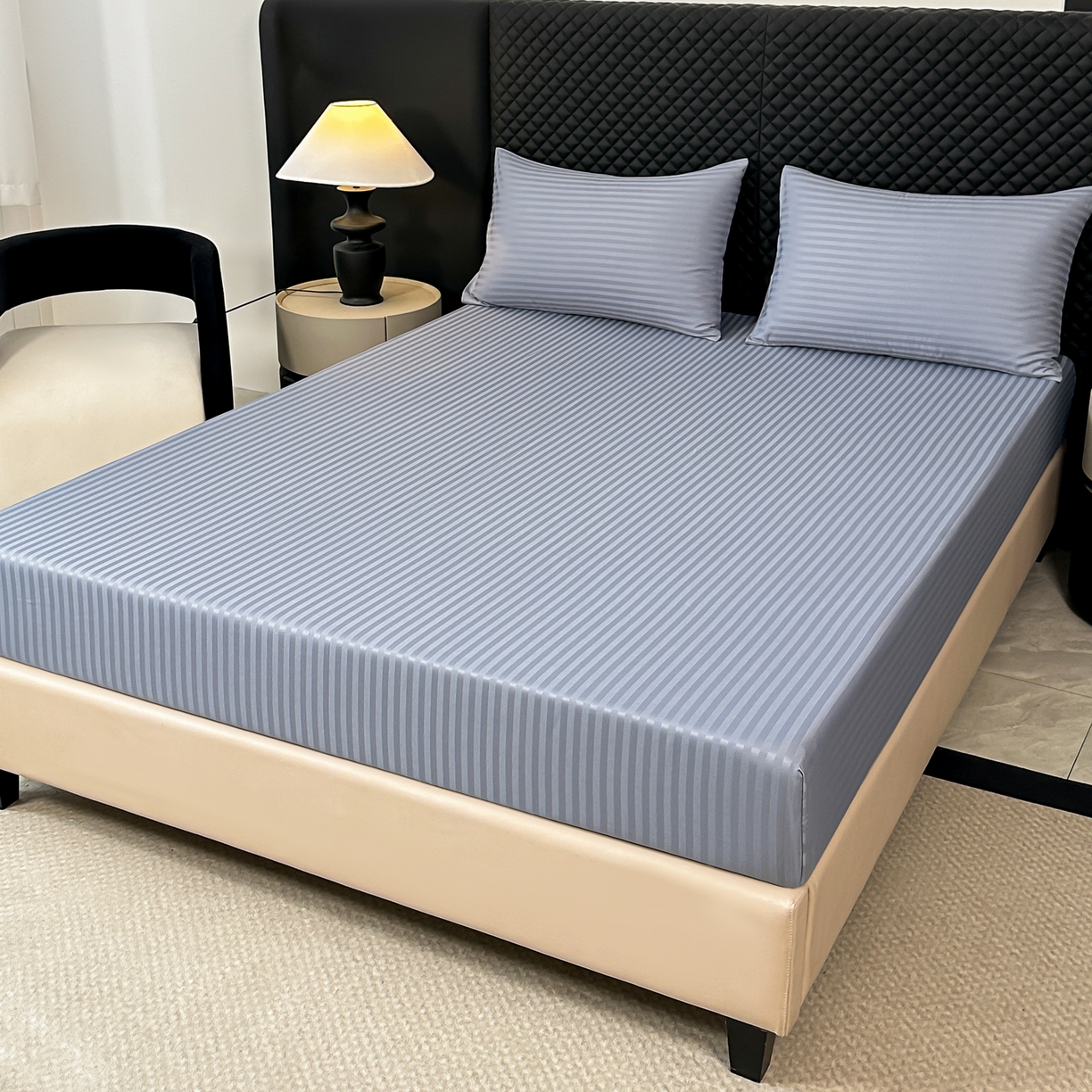 91家纺网 家纺一手货源 找家纺 安力森/诚臻酒店用品 2025新款酒店布草床单高支高密缎条款床笠三件套月子中心养老院机构专用床品 灰蓝色