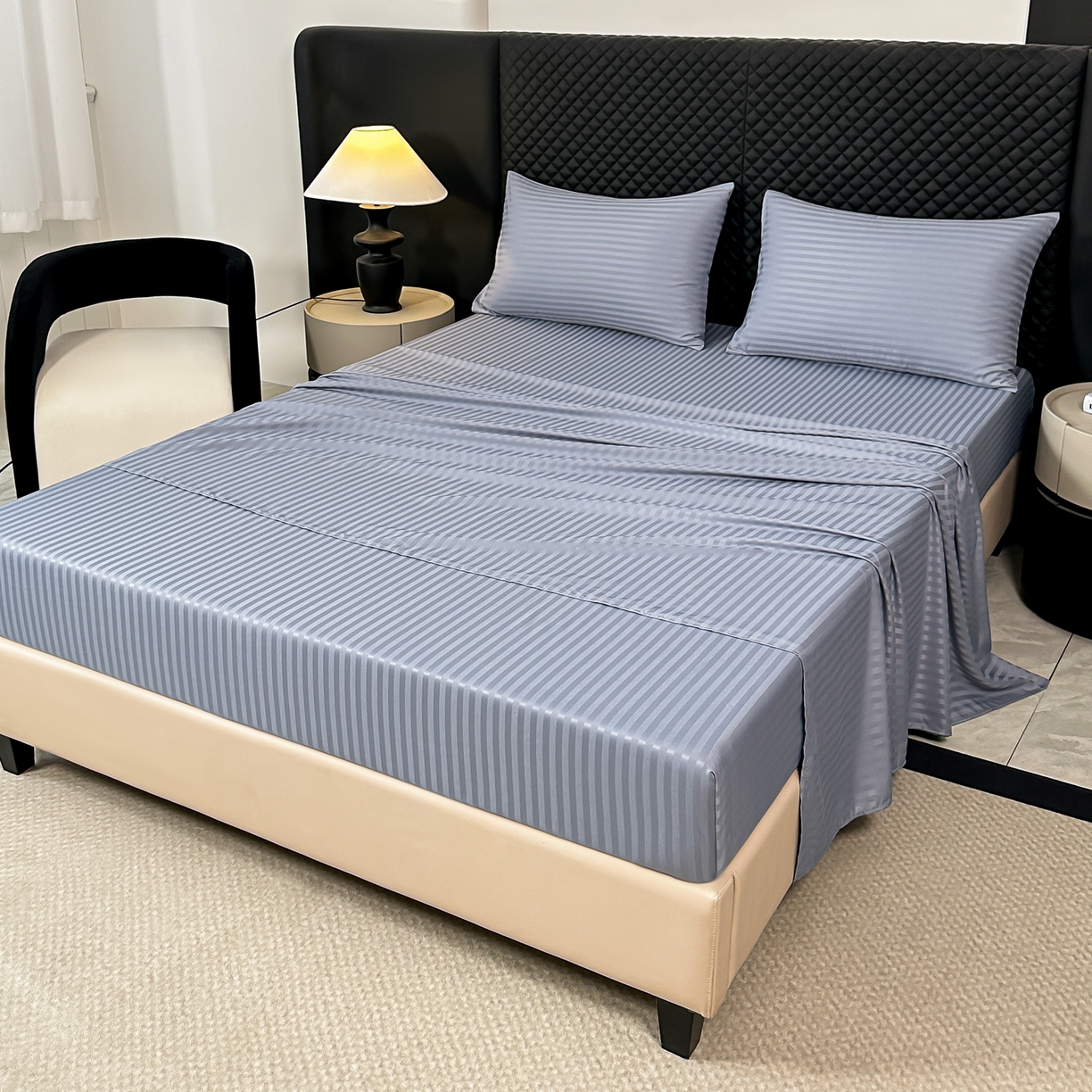 91家纺网 家纺一手货源 找家纺 安力森/诚臻酒店用品 2025新款酒店布草床单高支高密缎条款床笠三件套月子中心养老院机构专用床品 灰蓝色