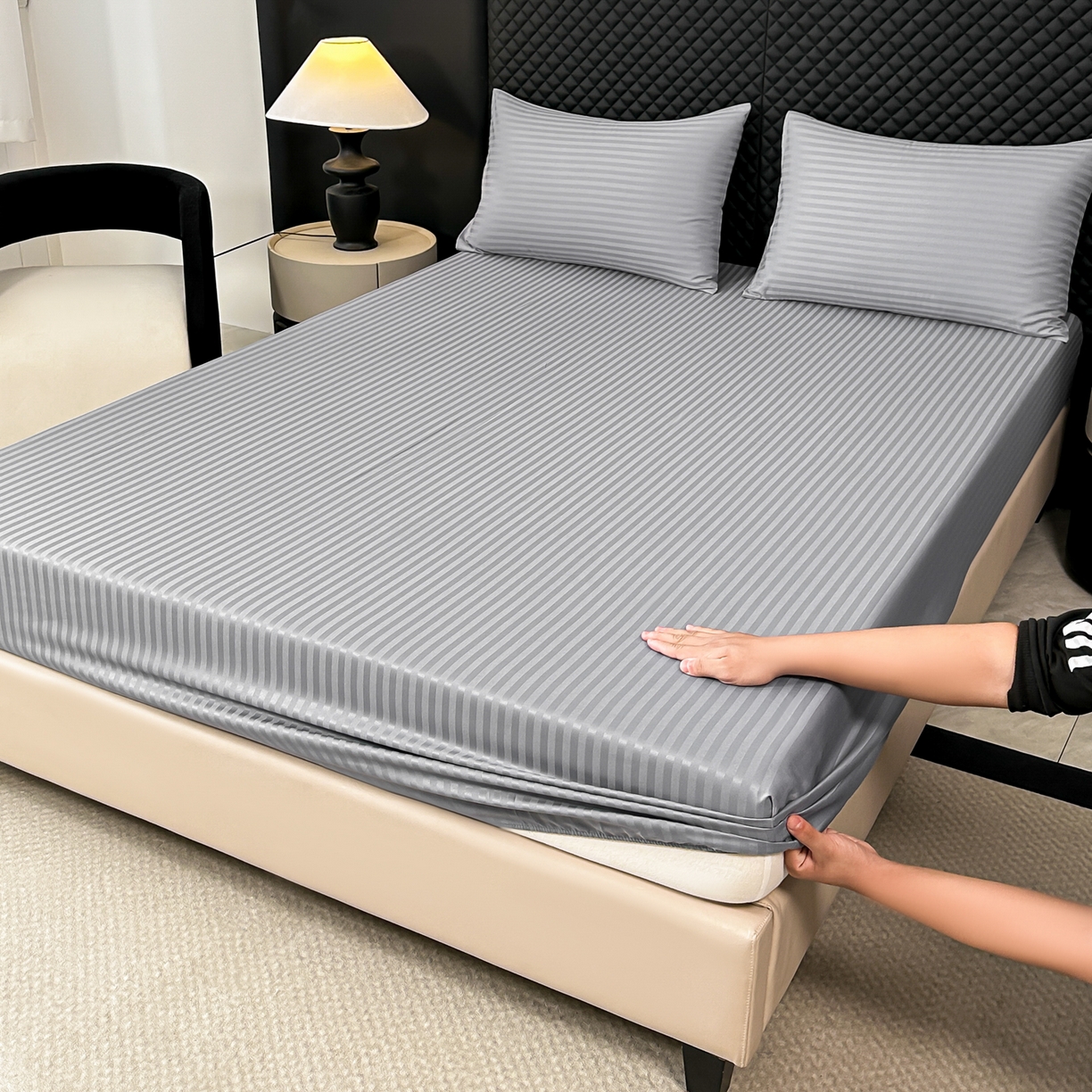 91家纺网 家纺一手货源 找家纺 安力森/诚臻酒店用品 2025新款酒店布草床单高支高密缎条款床笠三件套月子中心养老院机构专用床品 浅灰色