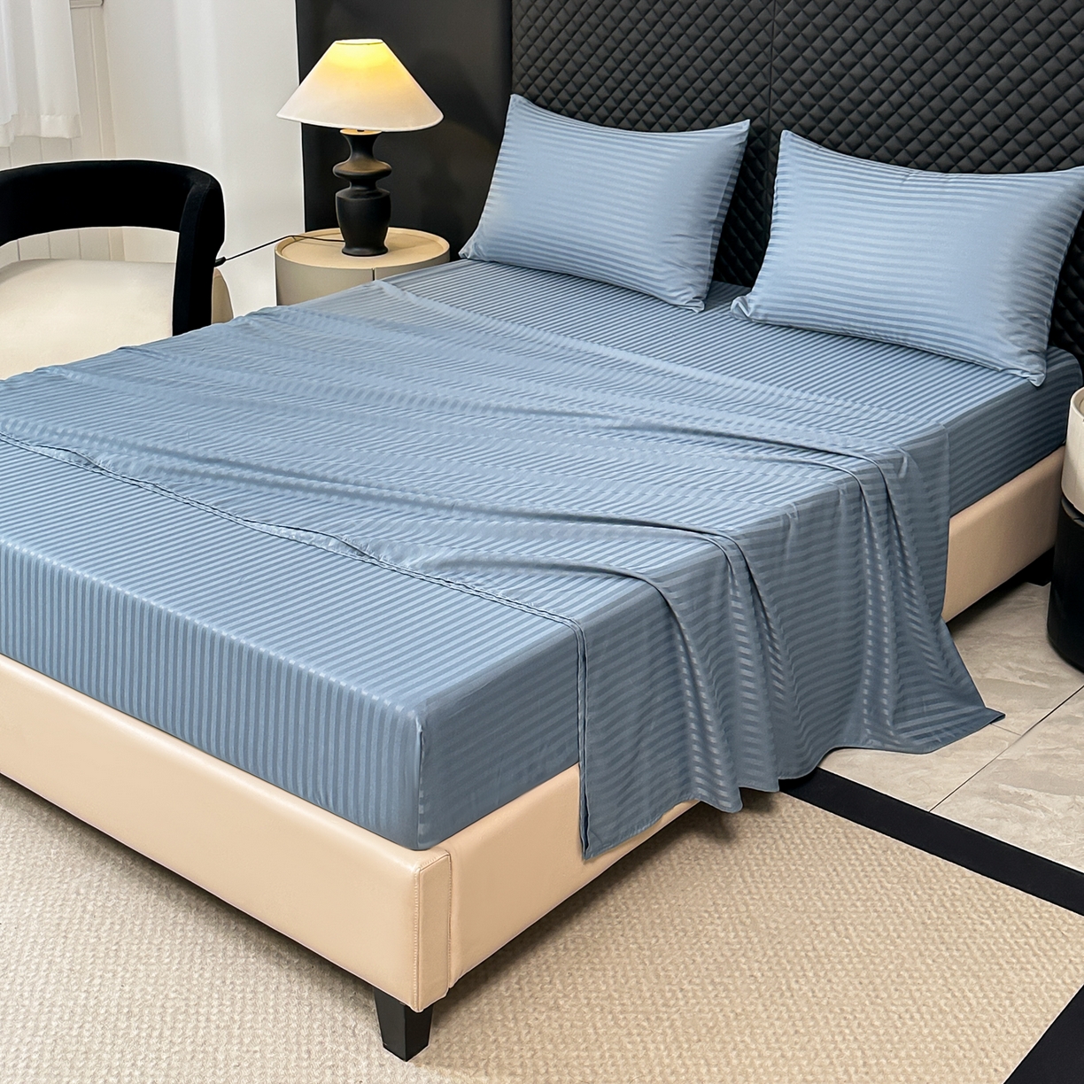 91家纺网 家纺一手货源 找家纺 安力森/诚臻酒店用品 2025新款酒店布草床单高支高密缎条款床笠三件套月子中心养老院机构专用床品 雾霾蓝