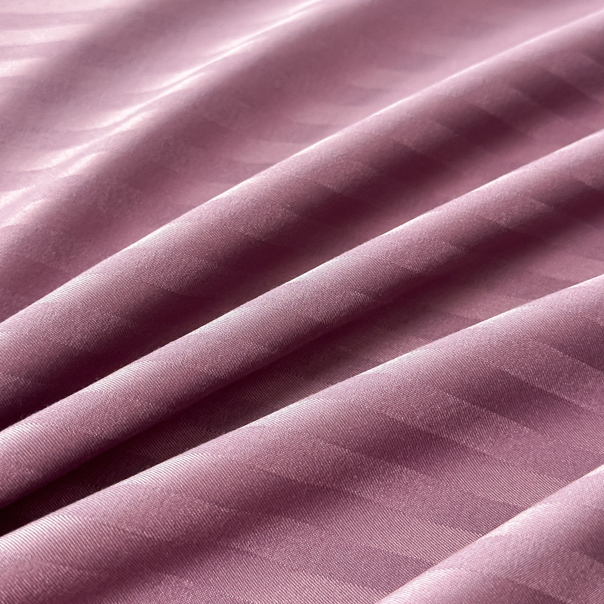 91家纺网 家纺一手货源 找家纺 安力森/诚臻酒店用品 2025新款酒店布草床单高支高密缎条款床笠三件套月子中心养老院机构专用床品 香芋紫