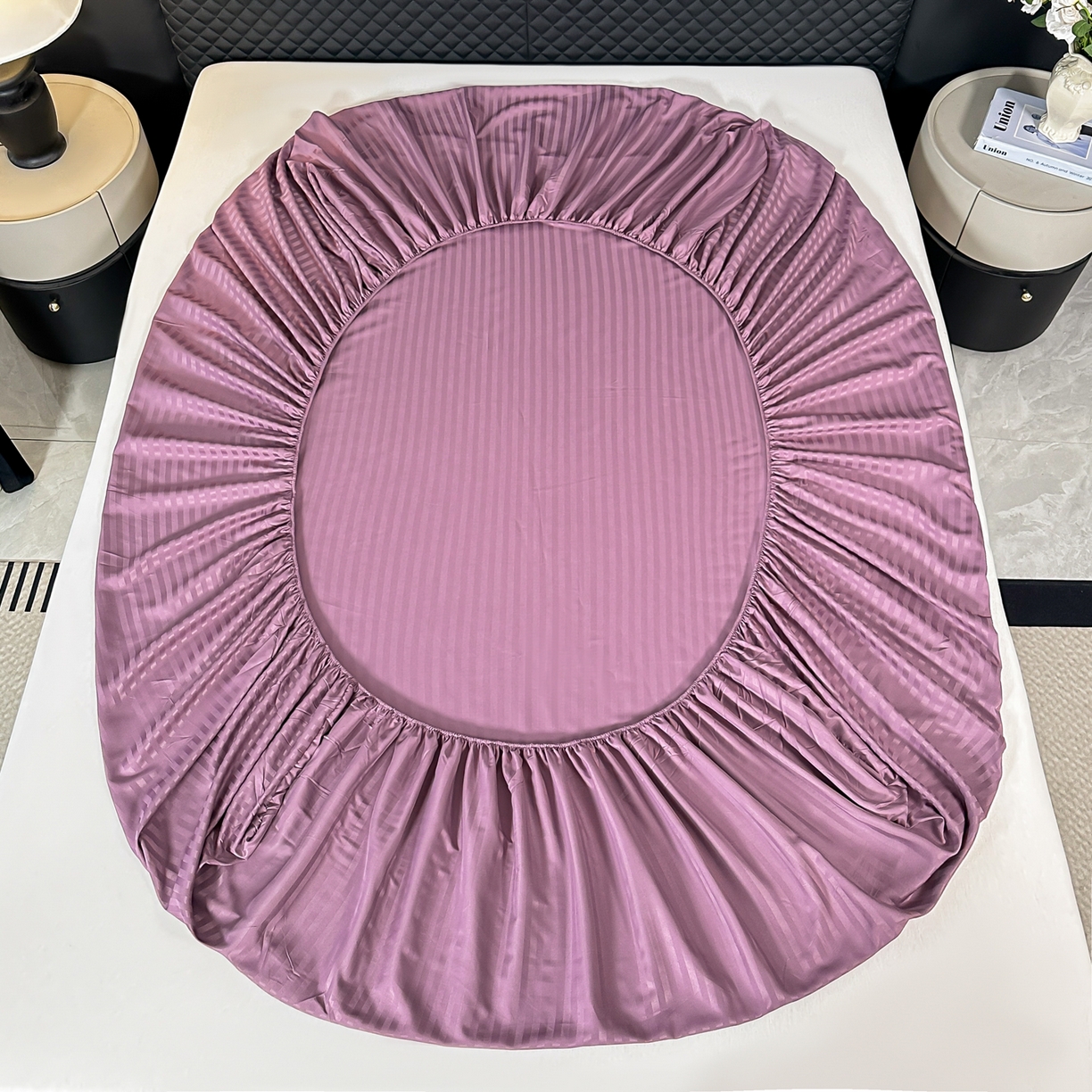 91家纺网 家纺一手货源 找家纺 安力森/诚臻酒店用品 2025新款酒店布草床单高支高密缎条款床笠三件套月子中心养老院机构专用床品 香芋紫