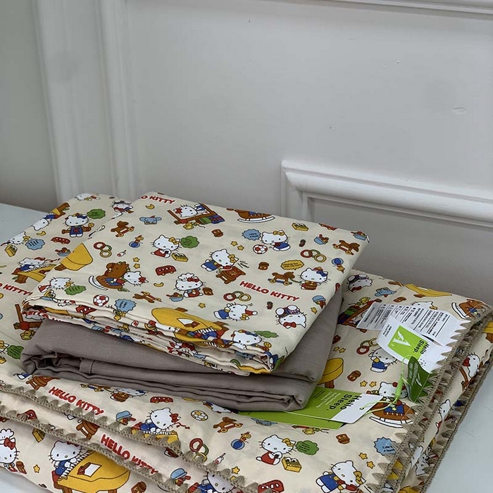 91家纺网 家纺一手货源 找家纺 源启生活 2025新款A类贝壳边款双层纱夏被 Kitty猫