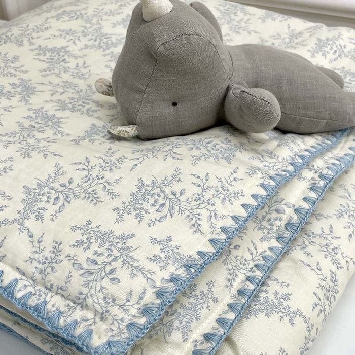 91家纺网 家纺一手货源 找家纺 源启生活 2025新款A类贝壳边款双层纱夏被 艾莎