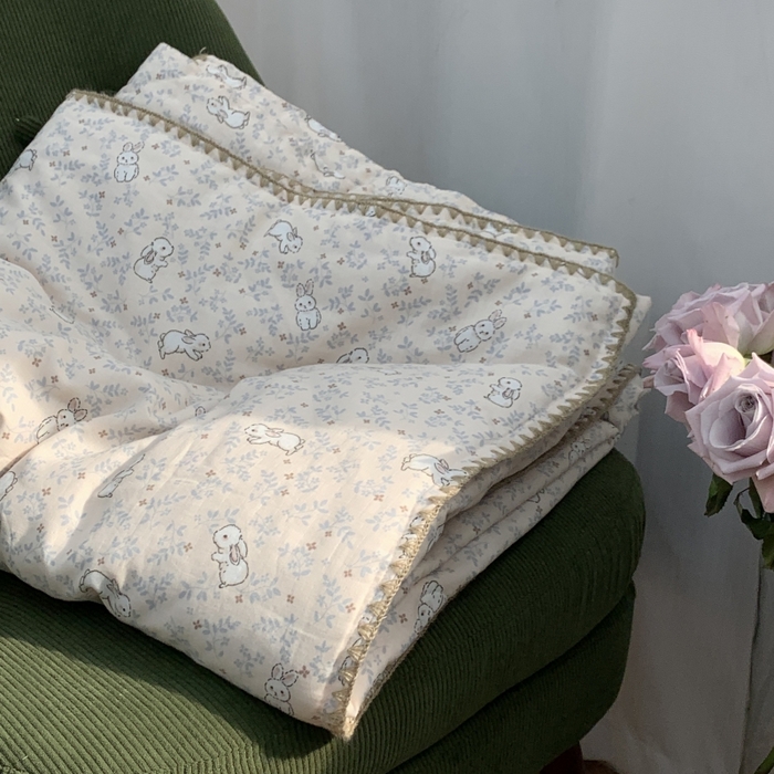 91家纺网 家纺一手货源 找家纺 源启生活 2025新款A类贝壳边款双层纱夏被 安琪拉