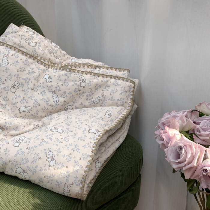 91家纺网 家纺一手货源 找家纺 源启生活 2025新款A类贝壳边款双层纱夏被 安琪拉