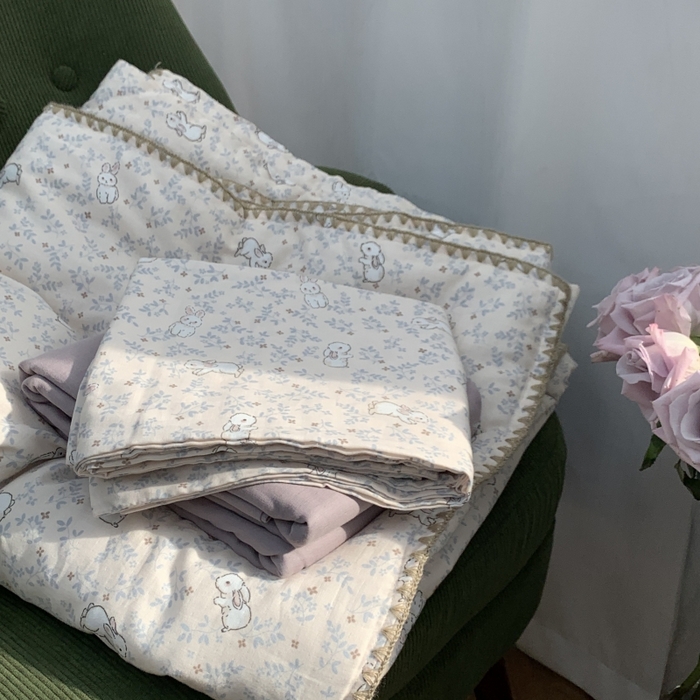 91家纺网 家纺一手货源 找家纺 源启生活 2025新款A类贝壳边款双层纱夏被 安琪拉