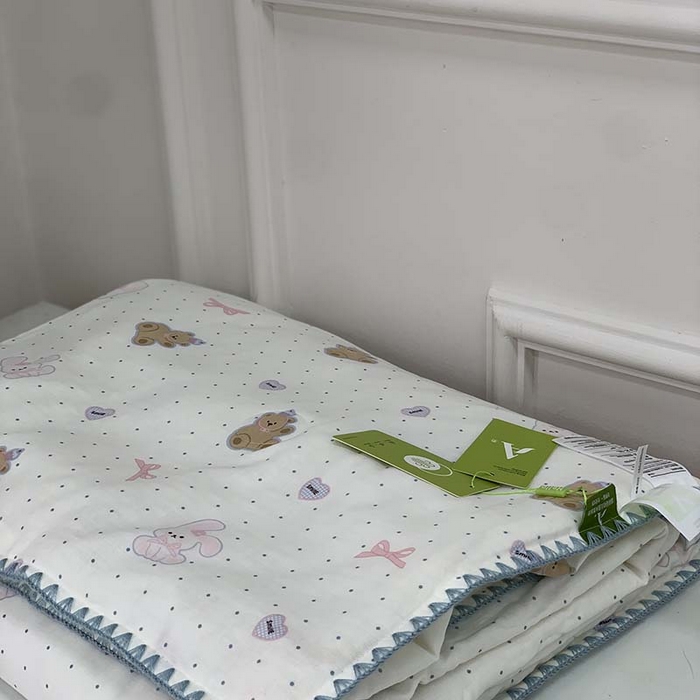 91家纺网 家纺一手货源 找家纺 源启生活 2025新款A类贝壳边款双层纱夏被 波点小兔