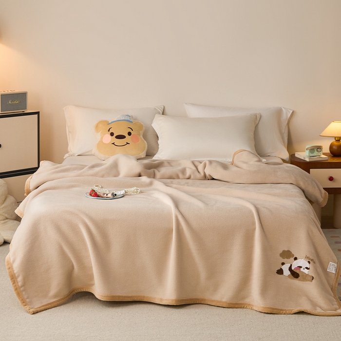 91家纺网 家纺一手货源 找家纺 皇寝世家家居 2025新款仿绵羊绒毛毯兔绒毯办公室午睡毯子毛巾被 四季空调沙发盖毯 浅咖