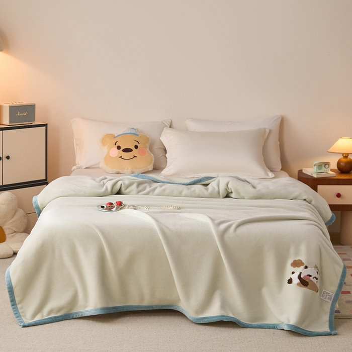 91家纺网 家纺一手货源 找家纺 皇寝世家家居 2025新款仿绵羊绒毛毯兔绒毯办公室午睡毯子毛巾被 四季空调沙发盖毯 浅绿